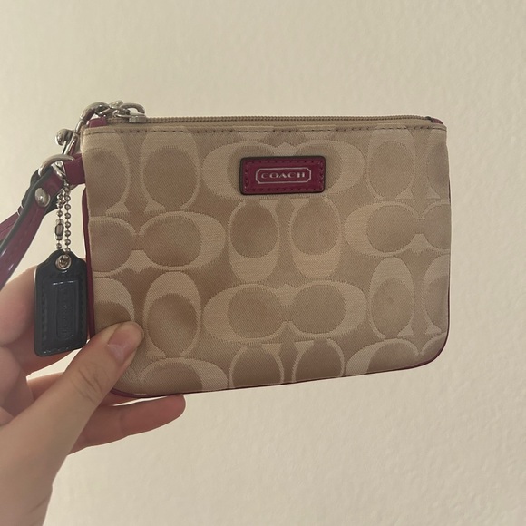 Coach Signature C Wristlet, Vintage, Beige & Burgundy - Like New - Picture 1 of 6